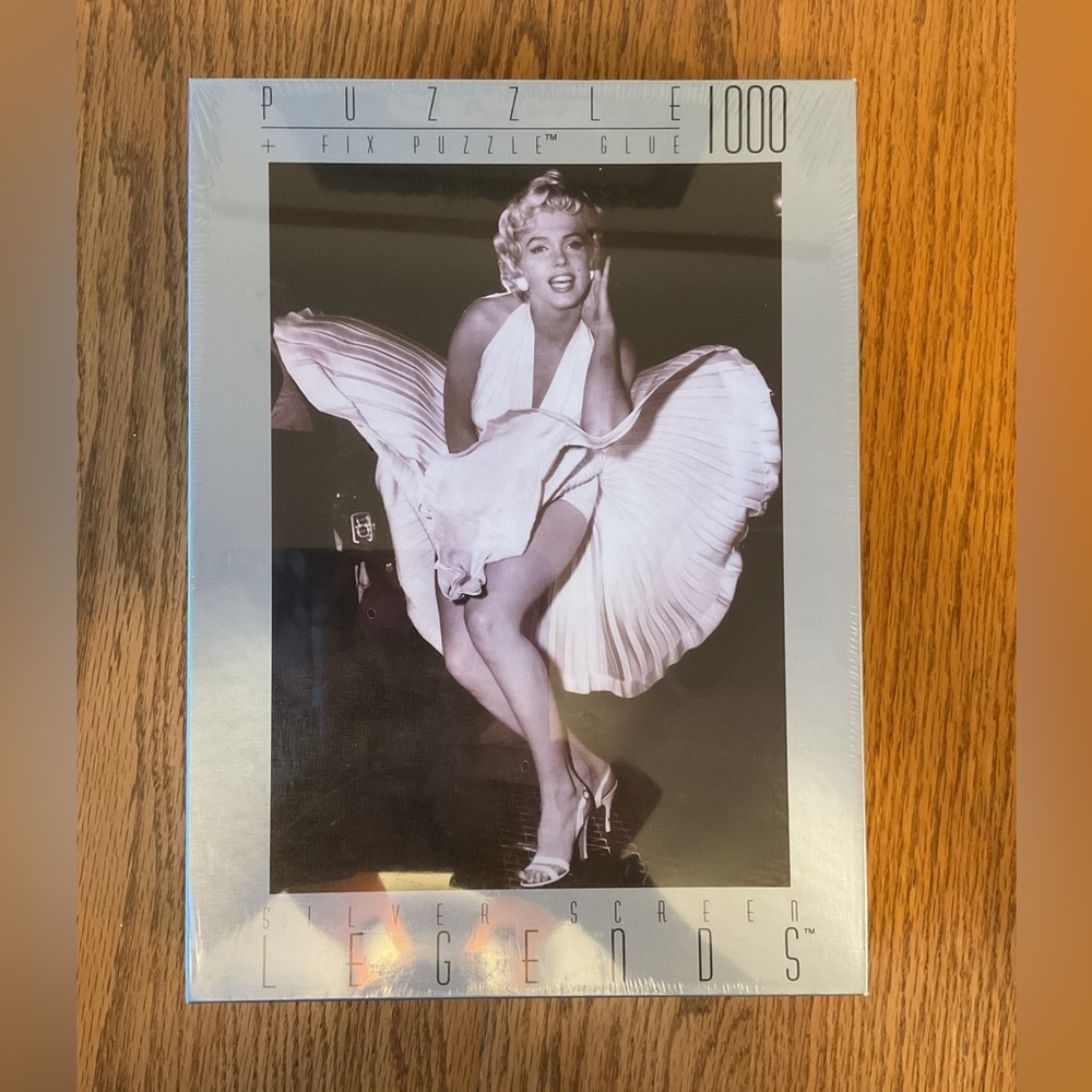 Marilyn Monroe 1,000 Piece Puzzle.